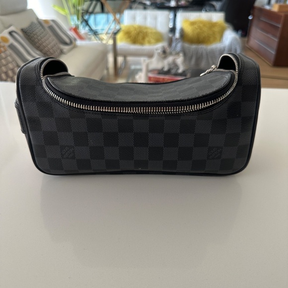 Louis Vuitton Toiletry Pouch Damier Graphite Canvas - Picture 11 of 11